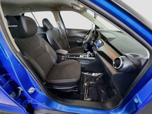 Used 2021 Nissan Kicks SV FWD image 29