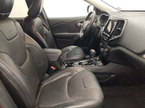 Used 2019 Jeep Cherokee Limited AWD/4WD image 21