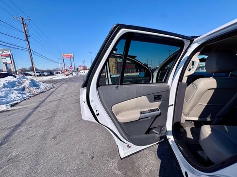 Used 2013 Ford Edge Limited image 27