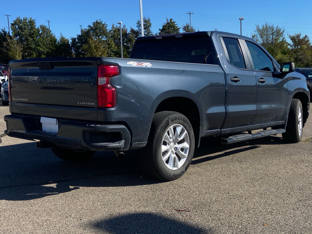 Used 2021 Chevrolet Silverado 1500 Custom w/ Safety Confidence Package AWD/4WD image 5