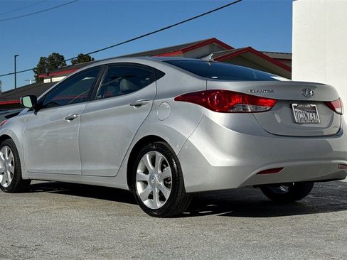 Used 2013 Hyundai Elantra Limited image 6