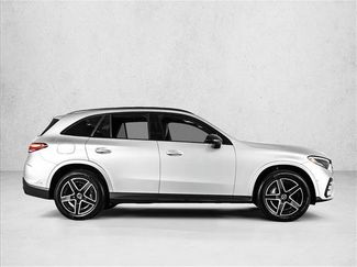 Certified 2025 Mercedes-Benz GLC 300 4MATIC w/ AMG Line video 4
