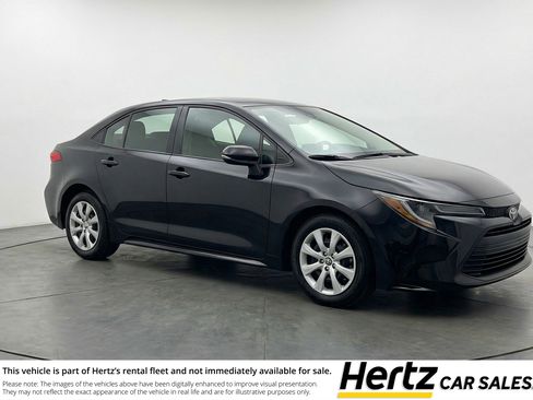 Used 2025 Toyota Corolla LE image 1