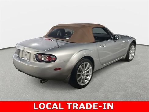 Used 2006 MAZDA MX-5 Miata Grand Touring w/ Premium Pkg image 5