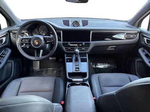 Used 2023 Porsche Macan AWD/4WD image 10