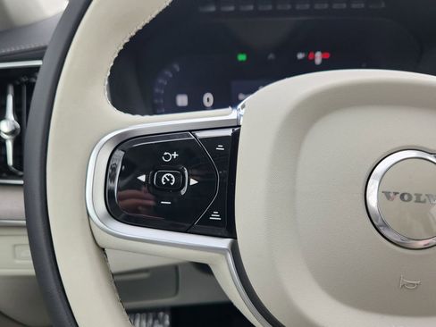 New 2026 Volvo XC90 T8 Ultra w/ Protection Package Premier image 15