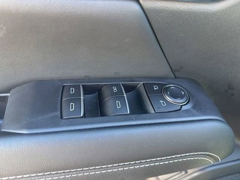 Used 2026 GMC Terrain Denali image 37