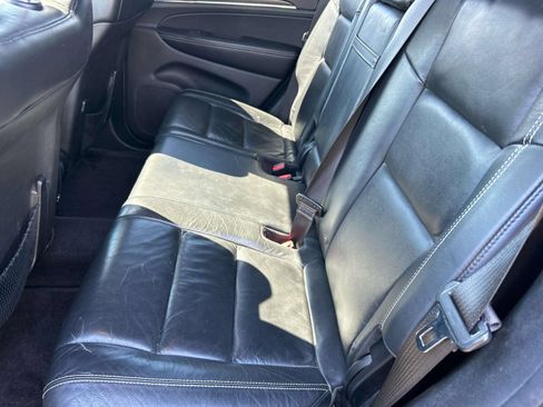 Used 2017 Jeep Grand Cherokee Limited AWD/4WD image 21