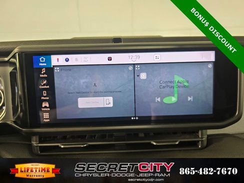 New 2025 Jeep Gladiator Sport image 19