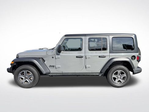 Used 2022 Jeep Wrangler Unlimited Sport AWD/4WD image 11