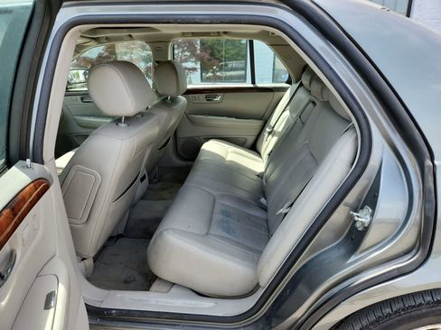 Used 2007 Cadillac DTS Performance FWD image 23