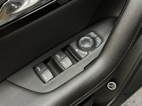 Used 2020 Chevrolet Blazer RS w/ LPO, Floor Liner Package image 13