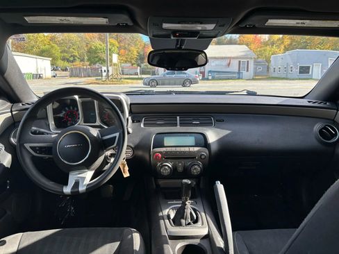 Used 2011 Chevrolet Camaro LS image 27