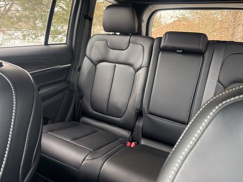 New 2026 Jeep Grand Cherokee Limited w/ Limited Altitude Package image 33