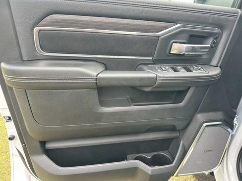 New 2026 RAM 2500 Laramie AWD/4WD image 25