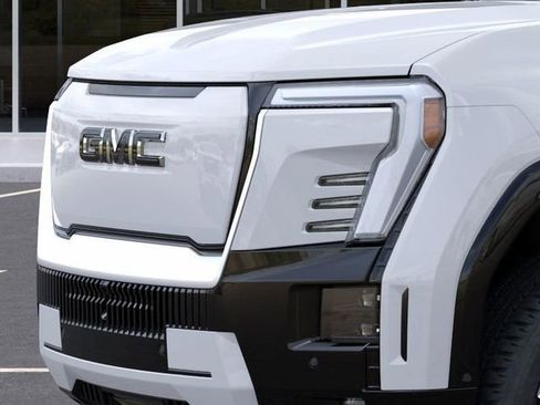 New 2025 GMC Sierra EV Denali image 13