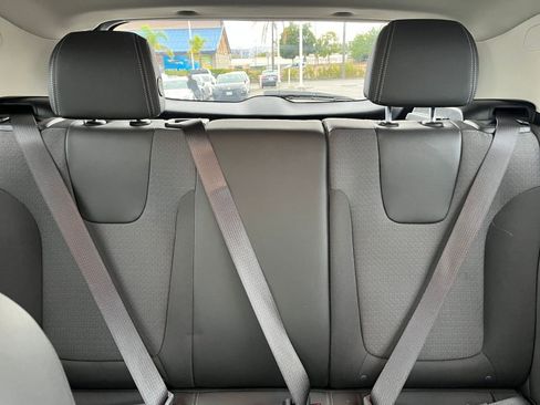 Used 2025 Buick Encore GX Preferred image 38