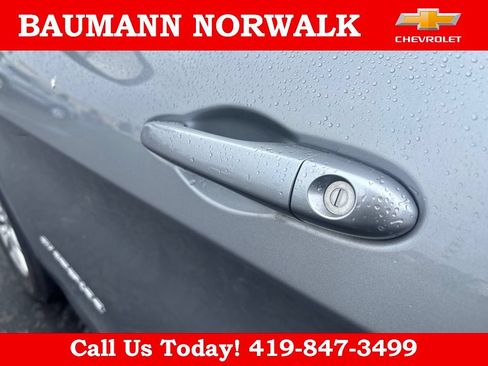 Used 2014 Jeep Cherokee Latitude AWD/4WD image 9