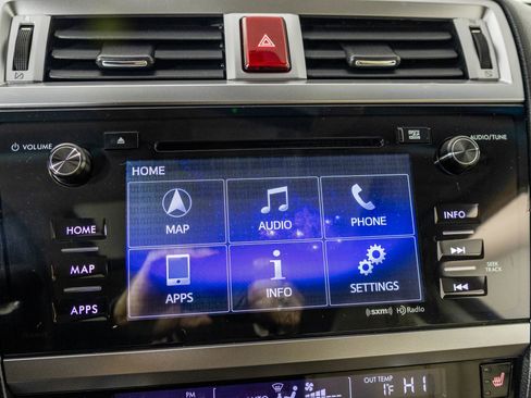 Used 2017 Subaru Outback 2.5i Premium image 29