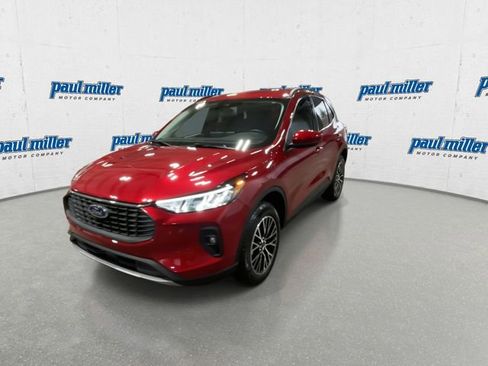 New 2026 Ford Escape SE FWD image 4