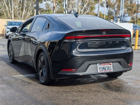 Used 2024 Toyota Prius LE image 12