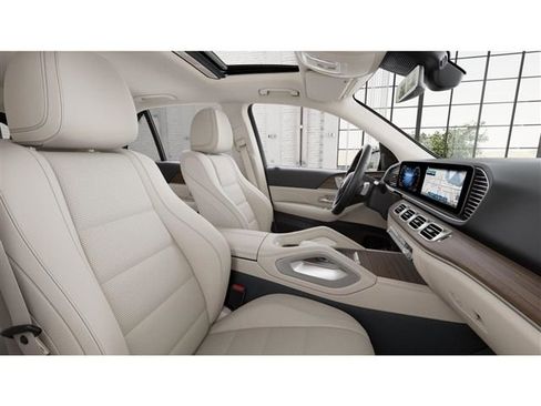New 2025 Mercedes-Benz GLE 350 4MATIC image 4
