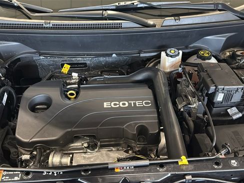 Used 2022 GMC Terrain SLT w/ Tech Package image 11