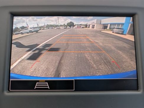 Used 2024 Chevrolet Equinox LT FWD image 24