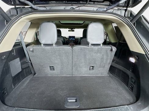 Used 2021 Lincoln Aviator Grand Touring image 32