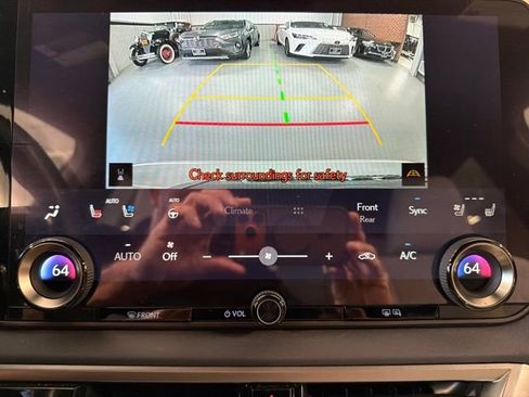 Used 2023 Lexus RX 350h w/ Accessory Package (Z1) AWD/4WD image 18