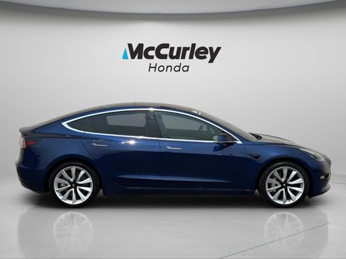Used 2018 Tesla Model 3 Long Range AWD/4WD image 2