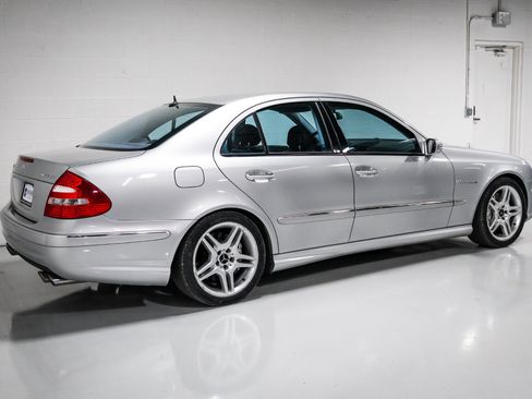 Used 2005 Mercedes-Benz E 55 AMG Sedan image 3
