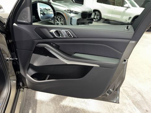 New 2026 BMW X5 xDrive40i w/ M Sport Package image 8