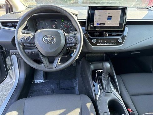 Used 2023 Toyota Corolla LE image 17