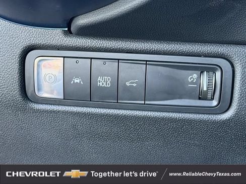 Used 2024 Chevrolet Equinox EV LT FWD image 25