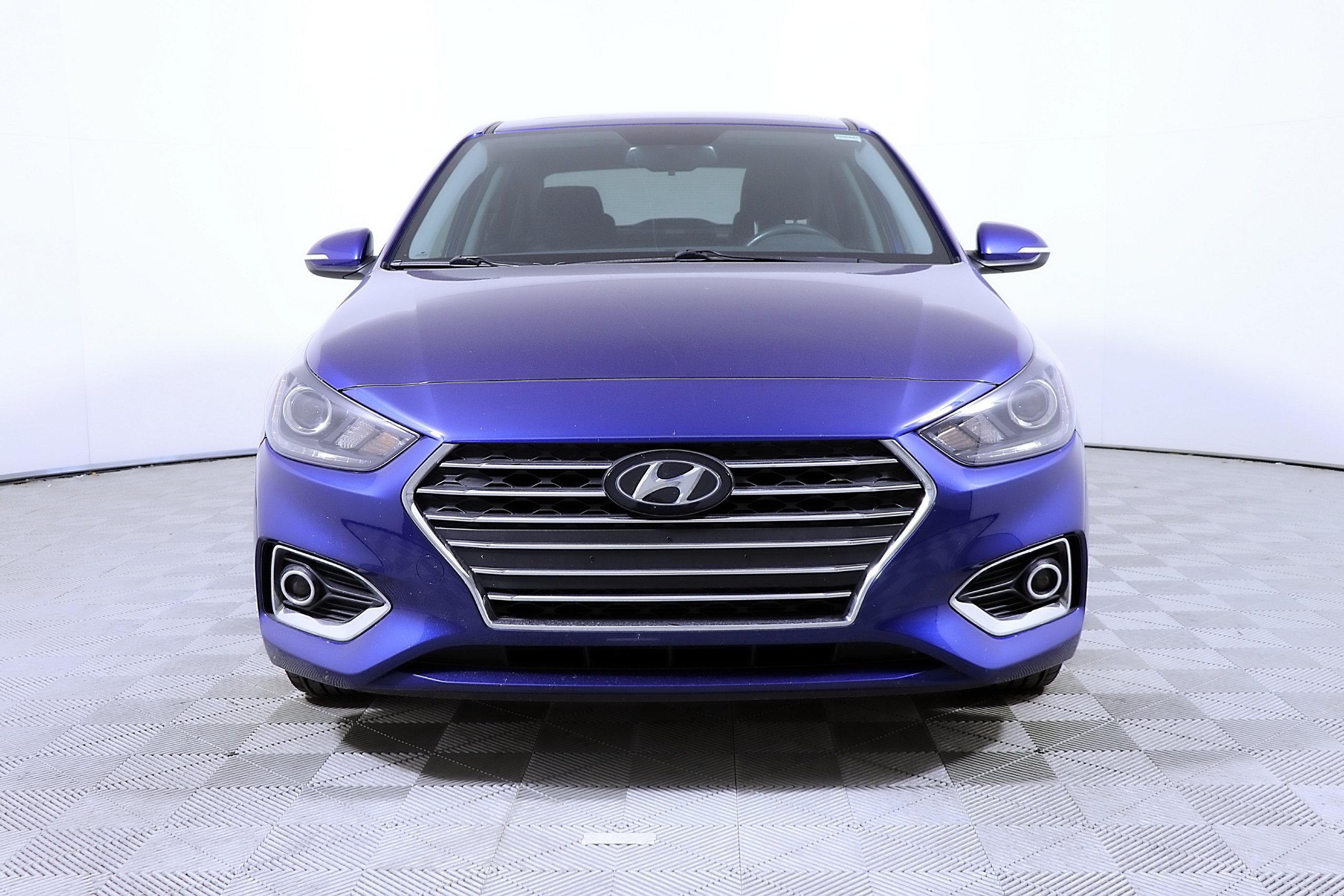Used 2022 Hyundai Accent Limited FWD image 5