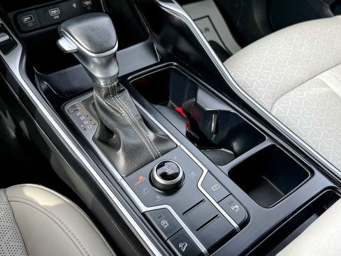 Certified 2023 Kia Sorento S w/ Panoramic Sunroof Package image 25