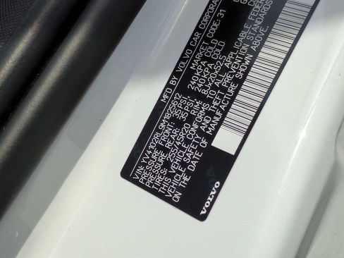 Used 2021 Volvo XC60 T5 Inscription image 37