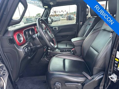 Used 2023 Jeep Wrangler Unlimited Rubicon w/ Cold Weather Group AWD/4WD image 11