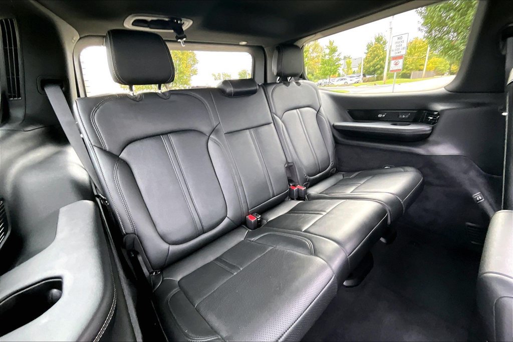 Used 2024 Jeep Grand Wagoneer Series I AWD/4WD image 32