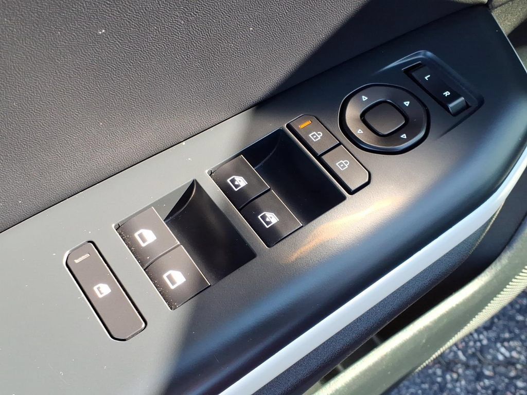 Used 2025 Kia K4 GT-Line FWD image 16