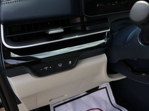 New 2026 Kia Carnival SX Prestige FWD image 30