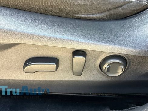 Used 2022 Subaru Outback Premium AWD/4WD image 23