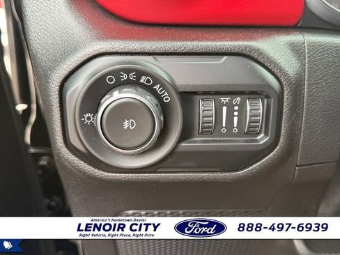 Used 2018 Jeep Wrangler Unlimited Rubicon AWD/4WD image 19