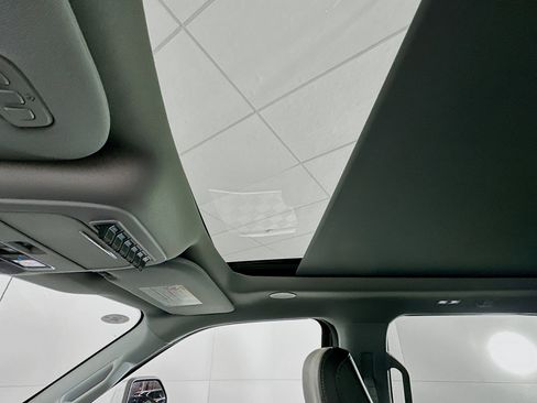 Used 2024 Ford F250 Lariat w/ Lariat Ultimate Package image 27