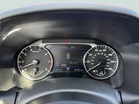 Used 2024 Nissan Altima 2.5 SR FWD image 21
