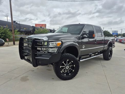 Used 2016 Ford F250 Lariat w/ Lariat Ultimate Package AWD/4WD image 1