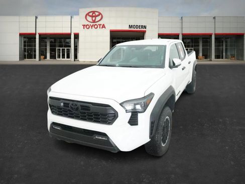 New 2026 Toyota Tacoma TRD Off-Road AWD/4WD image 4