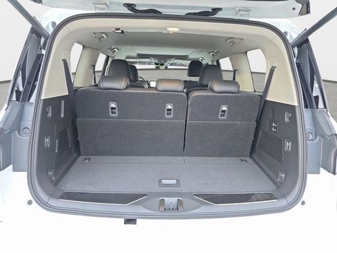 Certified 2025 INFINITI QX80 Pure image 13