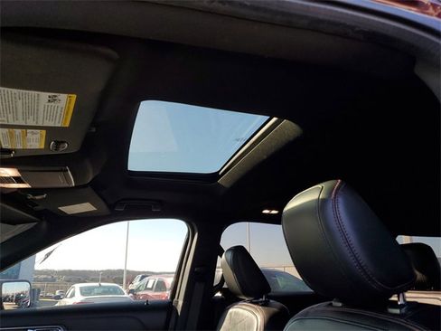 Used 2018 Ford Explorer Sport w/ Equipment Group 401A image 28